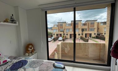 SE VENDE ESPECTACULAR CASA EN CAJICA, VEREDA EL CANELON