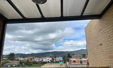 SE VENDE ESPECTACULAR CASA EN CAJICA, VEREDA EL CANELON