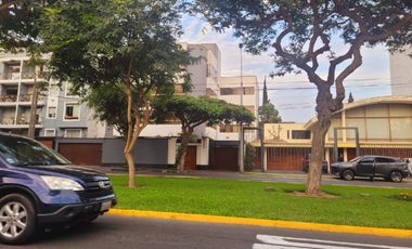 VENDO ACOGEDOR DEPARTAMENTO EN LA AURORA