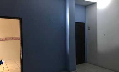Local Comercial de alquiler en la Av. Luis plaza de Dañin, Cdla La FAE.