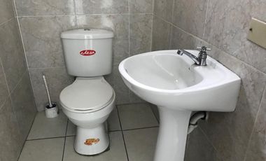 Local Comercial de alquiler en la Av. Luis plaza de Dañin, Cdla La FAE.