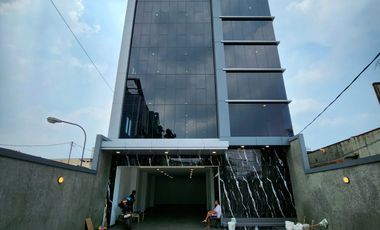 Gedung baru 4 lantai di Cawang Jakarta Timur