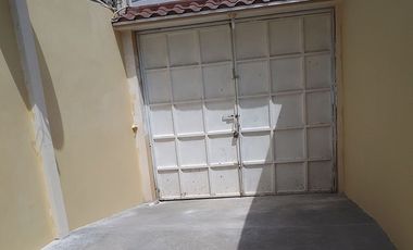 Se Vende en Machala LInda Villa de 4 Dormitorios, Excelente Ubicación