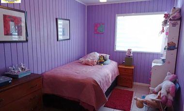 EN VENTA AMPLIA CASA CON CABAÑA Y GALPON EN PARCELA