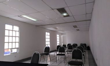 EDIFICIO CON USO DE SUELO COMERCIAL GUSTAVO BAZ