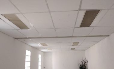 EDIFICIO CON USO DE SUELO COMERCIAL GUSTAVO BAZ