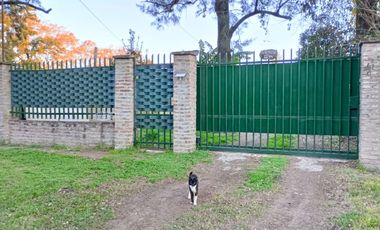 Villa Udaondo - Venta - Amplio Lote c/ 2 departamentos