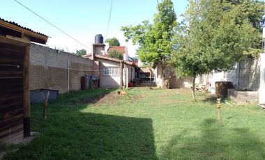 Villa Udaondo - Venta - Amplio Lote c/ 2 departamentos