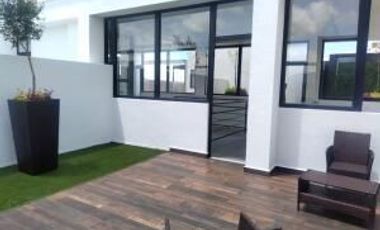 El Sauz Tequisquiapan. Departamento con cuarto de TV, 3 recamaras - VENTA
