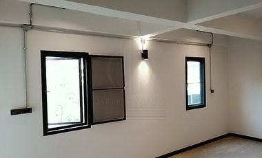 Sale with Tenant Townhouse Sathorn Soi 9