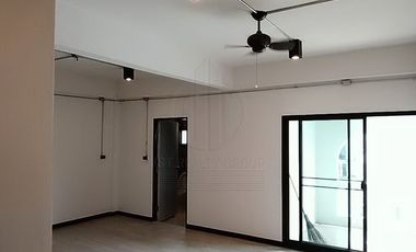 Sale with Tenant Townhouse Sathorn Soi 9