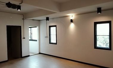 Sale with Tenant Townhouse Sathorn Soi 9