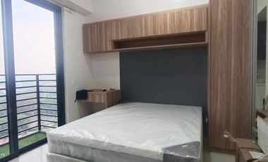 BRand New Condo Unit with Complete furnishings 17thF Facing Mt makiling
