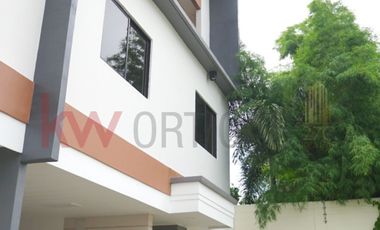 Brand New Townhouse for Sale in Multinational Village, Parañaque City