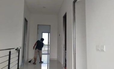 DIJUAL RUMAH Cluster Armaya Greenland Residence Lakarsantri Sby