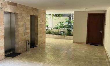 HERMOSO DEPARTAMENTO DE VENTA EN CUMBAYÁ POR EL SCALA SHOPPING!! CON JARDÍN!!