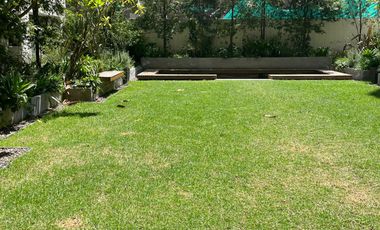 HERMOSO DEPARTAMENTO DE VENTA EN CUMBAYÁ POR EL SCALA SHOPPING!! CON JARDÍN!!