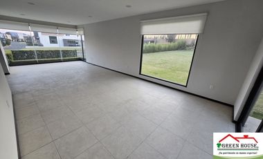 VENTA CASA EN FRACC. RINCON DE LOS ENCINOS , LERMA, JUNTO CLUB DE GOLF LOS ENCINOS