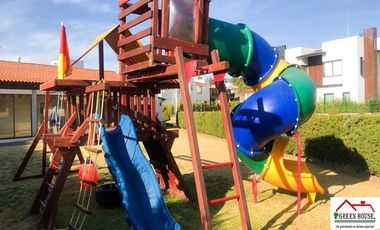 VENTA CASA EN FRACC. RINCON DE LOS ENCINOS , LERMA, JUNTO CLUB DE GOLF LOS ENCINOS