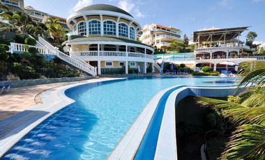 Elite Retreat for Sale: Luxurious and Spacious Property in Boracay