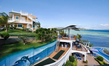 Elite Retreat for Sale: Luxurious and Spacious Property in Boracay
