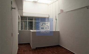 COD. 9087 SE ARRIENDA CASA CABECERA