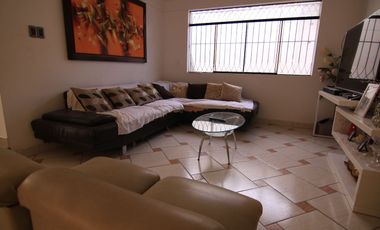 VENTA DE DEPARTAMENTO 1ER PISO - URB. SANTA MARÍA DEL PINAR- PIURA