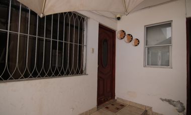 VENTA DE DEPARTAMENTO 1ER PISO - URB. SANTA MARÍA DEL PINAR- PIURA