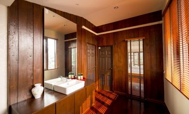 4 Bedroom Pool Villa in Saraphi