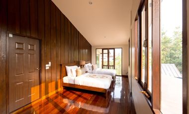 4 Bedroom Pool Villa in Saraphi