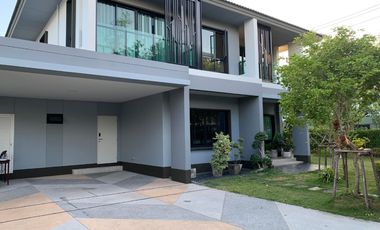 Luxury house , 106 square wah, Burasiri Wongwaen-On Nut, Samut Prakan Ref:9372