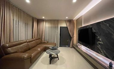 Luxury house , 106 square wah, Burasiri Wongwaen-On Nut, Samut Prakan Ref:9372