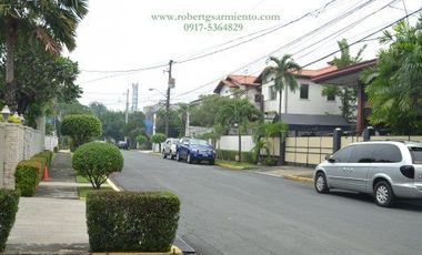 Magallanes Village, Makati - NewLy Renovated House for Sale !