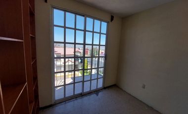 VENTA DE HERMOSA CASA EN VILLAS DEL REAL TECAMAC