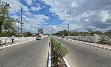 TERRENO EN ESQUINA EN LA ENTRADA DE IZAMAL
