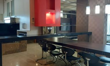 Dijual Apartemen Hamptons Park 3 Bedroom Size 137 Unit Bagus dan Murah