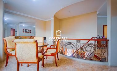 Casa Lujosa En Venta en Urbanización Privada, Machala