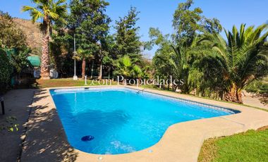 Leon Propiedades vende hermosa casa con piscina en el Pangal, Curacavi.