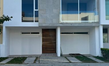 Casa nueva en venta en Fracc Solares en Zapopan