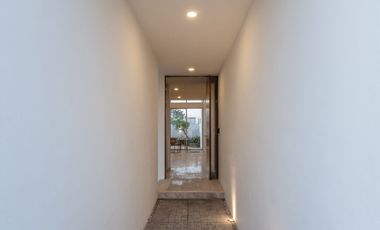 EN VENTA HERMOSA CASA CON ACABADOS DE LUJO EN FRACCIONAMIENTO ABIERTO EN DZITYA - MÉRIDA, YUC.