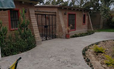 VENDO PRECIOSA CASA EN PACHACAMAC COMO TERRENO