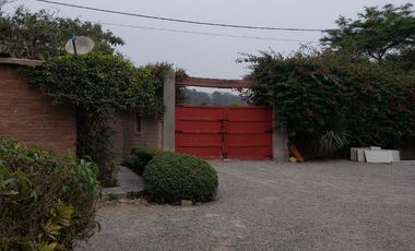 VENDO PRECIOSA CASA EN PACHACAMAC COMO TERRENO