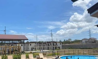 Only 15K Monthly DP! For Sale Pre-Selling 2-Bedroom w/1-Car Garage Aria Townhouse Idesia Dasmariñas