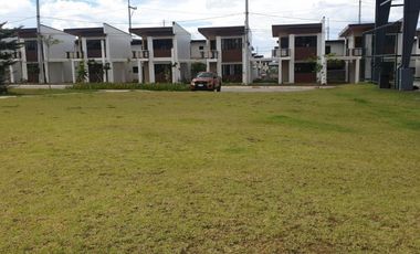 Only 15K Monthly DP! For Sale Pre-Selling 2-Bedroom w/1-Car Garage Aria Townhouse Idesia Dasmariñas