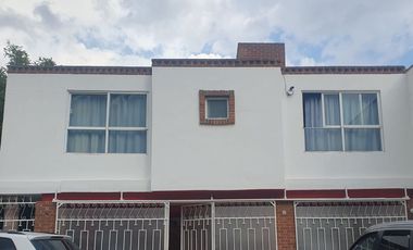 RENTA DE DEPARTAMENTO EN FRACC. PRIVADAS DE LA HACIENDA -  ZINACANTEPEC