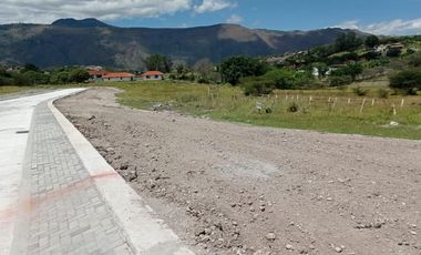 Lotes en Venta con Todas Las Obras en Yunguilla