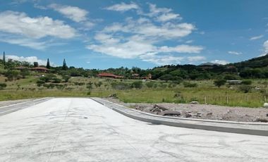 Lotes en Venta con Todas Las Obras en Yunguilla