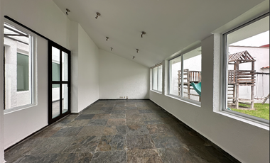 EXCELENTE CASA EN VENTA JARDINES DE SAN MATEO, NAUCALPAN.