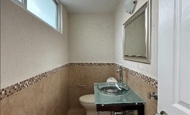 EXCELENTE CASA EN VENTA JARDINES DE SAN MATEO, NAUCALPAN.