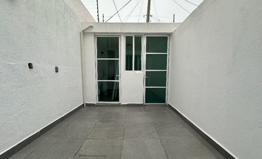 EXCELENTE CASA EN VENTA JARDINES DE SAN MATEO, NAUCALPAN.